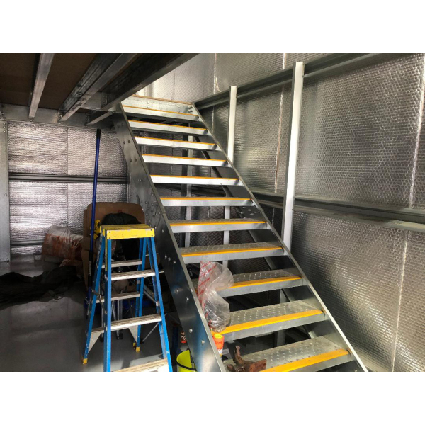Yellow Anti-Slip Stair Nosings 25mm - Image 2